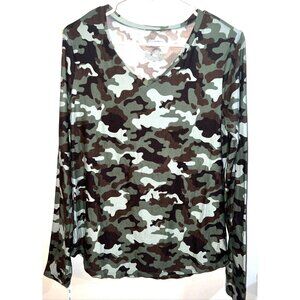 No Boundaries Jersey XL Camouflage Long Sleeve Top